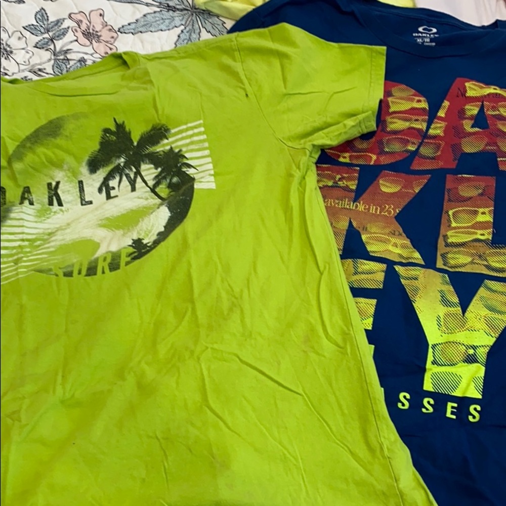 Oakley shirt bundle